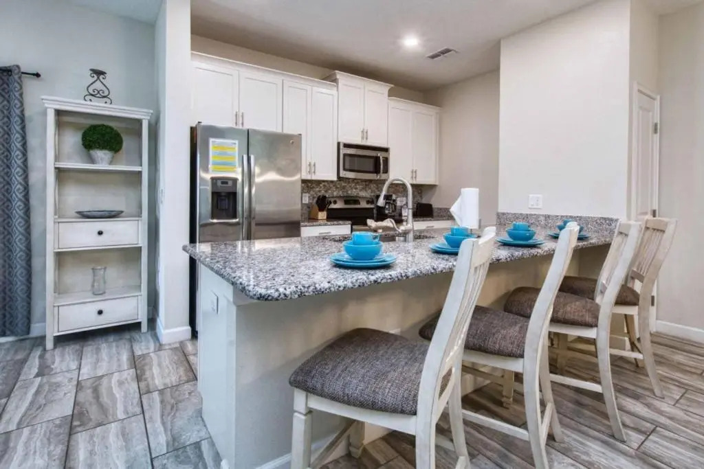 Champions Gate 5 Bed Townhouse w Splashpool - 4976CG