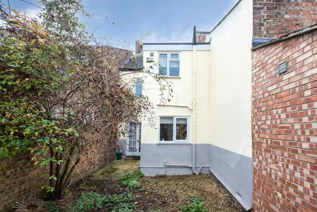Bright Spacious 2-bedroom Jericho House