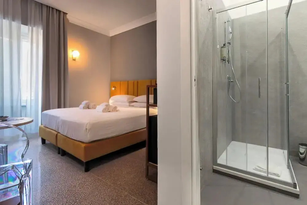 Velia Relais