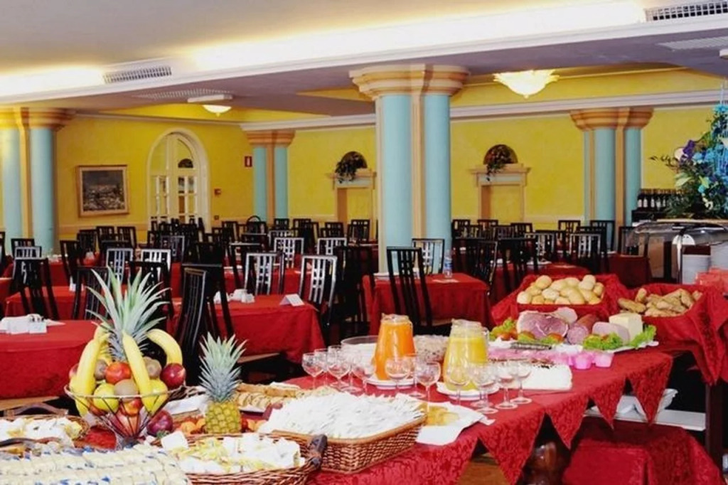 Hotel Royal