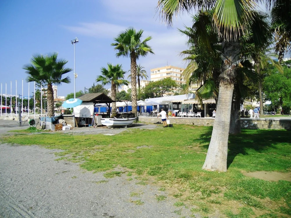 Apartment with One Bedroom in Torre Del Mar, with Wonderful Sea View, Pool Access, Furnished Terrace - 500 M From the Beach