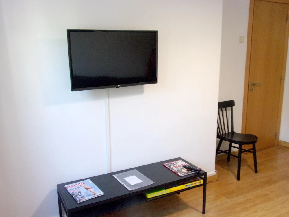 Apartment With 2 Bedrooms in Almada, With Enclosed Garden and Wifi - 8