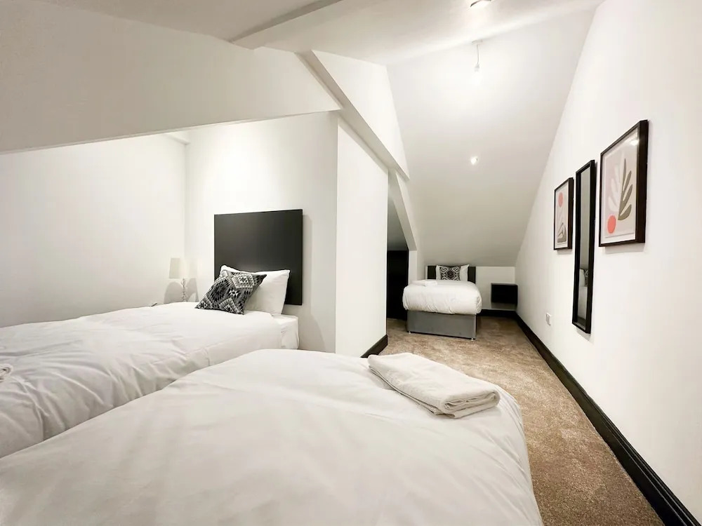 Mulberry Aparthotel
