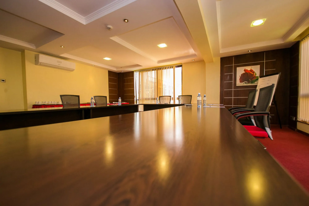 Waridi Paradise Hotel and Suites