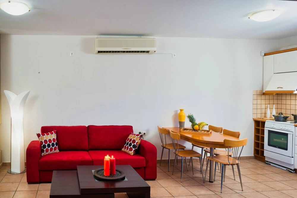 Elia Stavros Homes