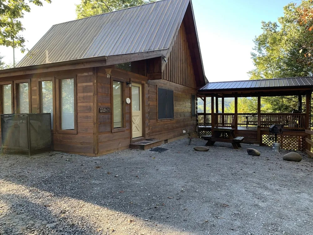 Ultimate Seclusion 1 Bedroom 2 Bathrooms Cabin