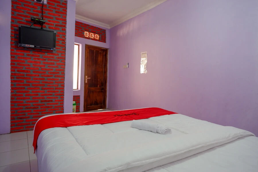 RedDoorz near Goa Jatijajar 2