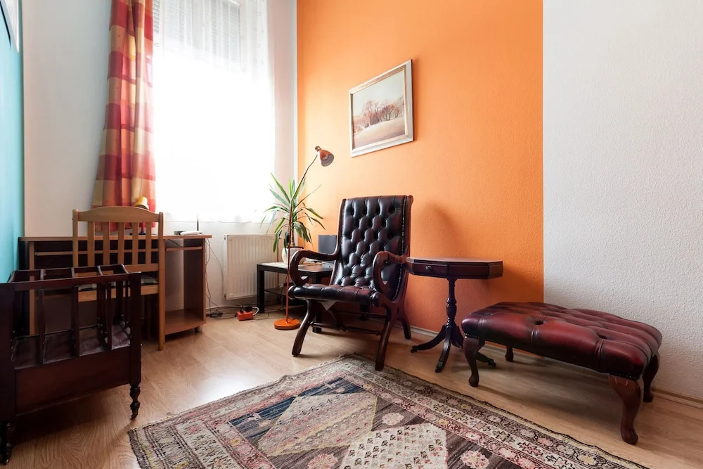 Vibrant 3 Bedroom Apartment In The Pulsing Heart Of Budapest