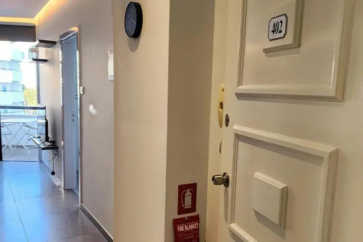 Merab Holidays Apartment Sunorama Beach Gardens 402