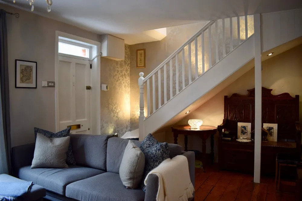 Central 2 Bedroom Dublin Home