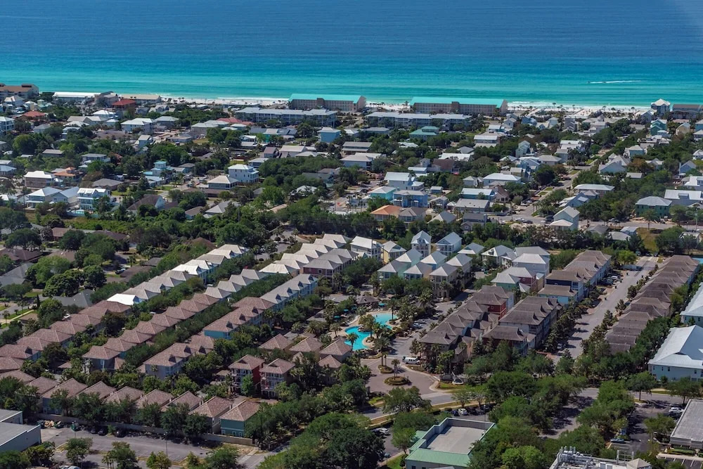 Sandy Cheeks in Villages of Crystal Beach - 1356397