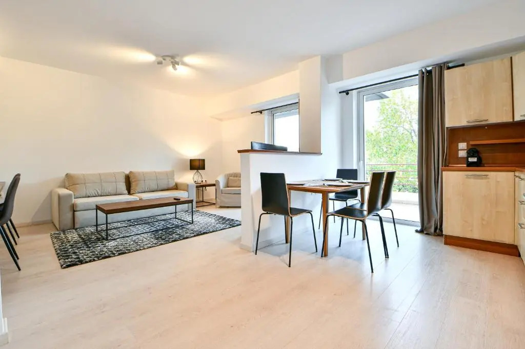 Fully-Renovated Apartment in Palaio Faliro