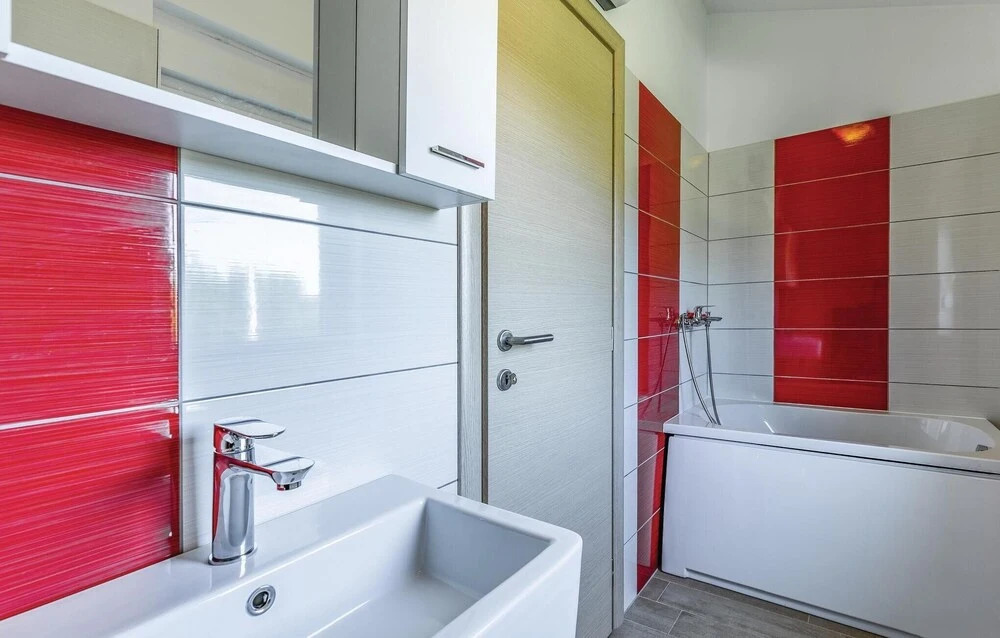 Amazing Home in Jasenovica With Wifi, Outdoor Swimming Pool and 4 Bedrooms