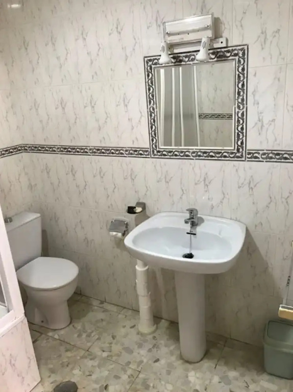 Pensión Hostal DOS HERMANAS