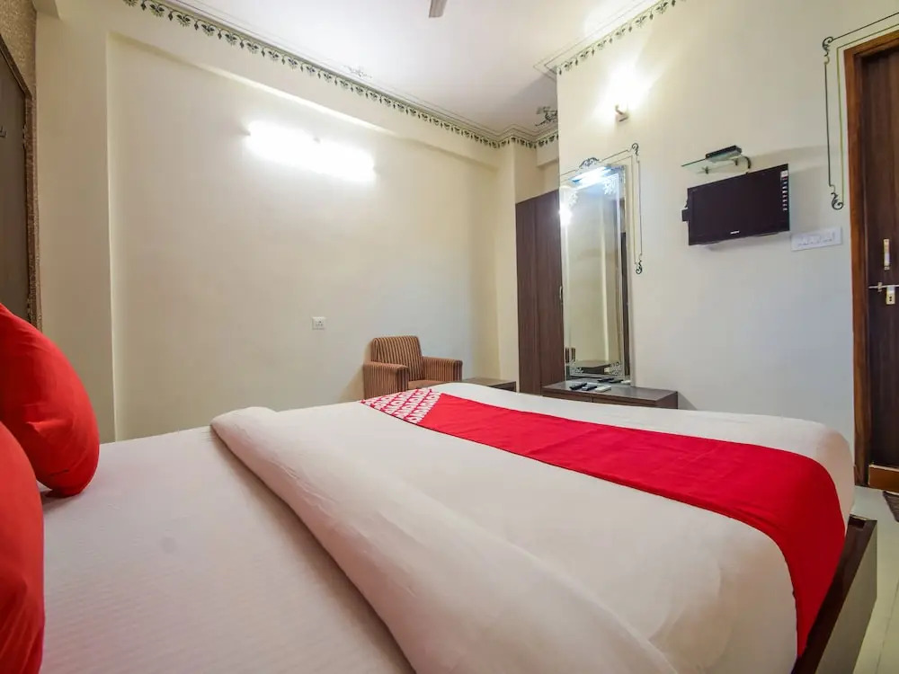 OYO 5715 Hotel King Mansion