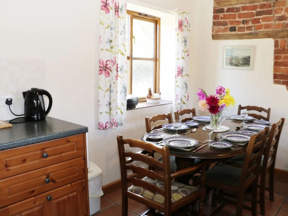 Ragleth Cottage