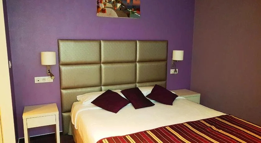 Irin Hotel
