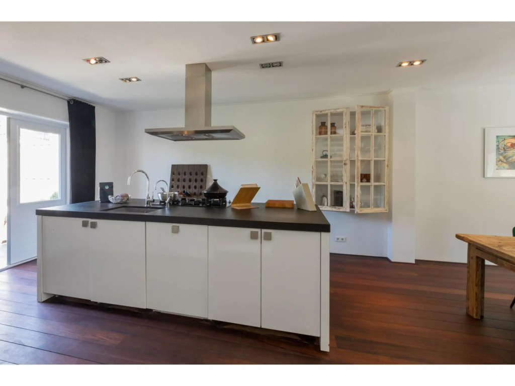 Central Domburg Apartment