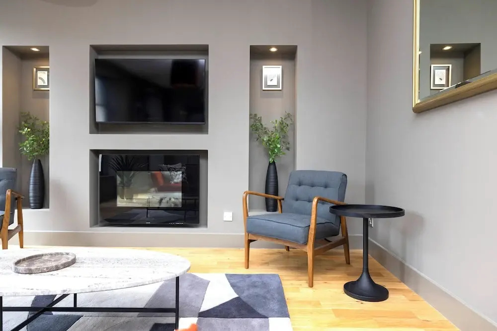 Stylish 2-bed flat in New Town