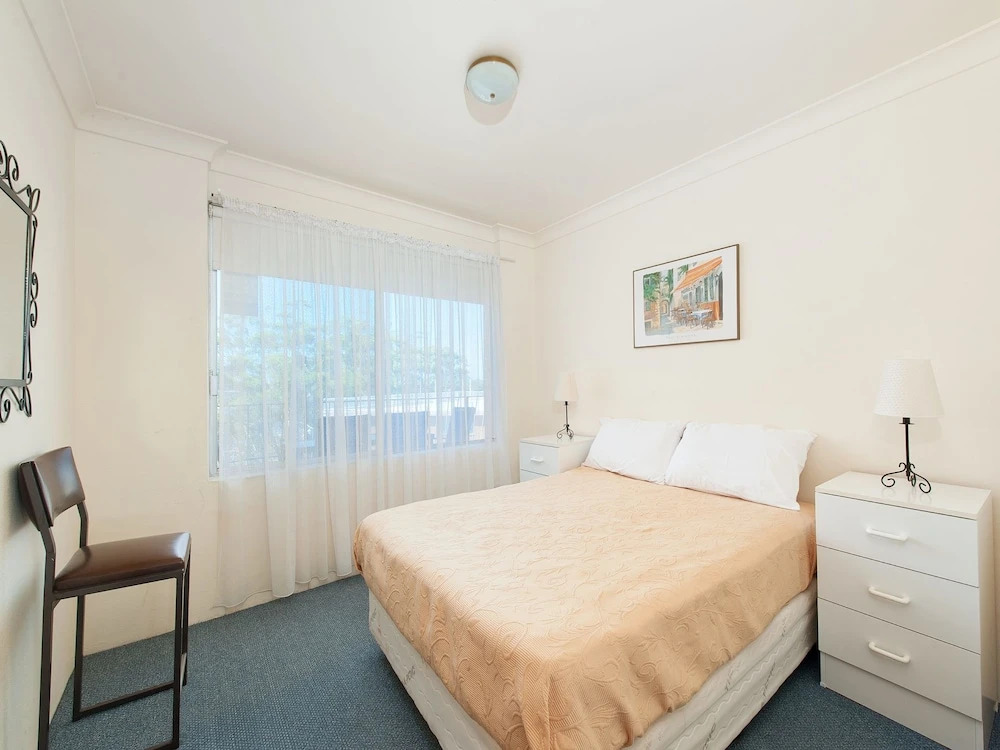 Thurlow Lodge, 6/6 Thurlow Avenue