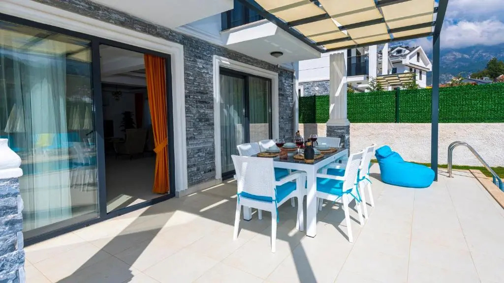 Hisar 1 - 4 Bedroom Holiday Villa in Hisarönü