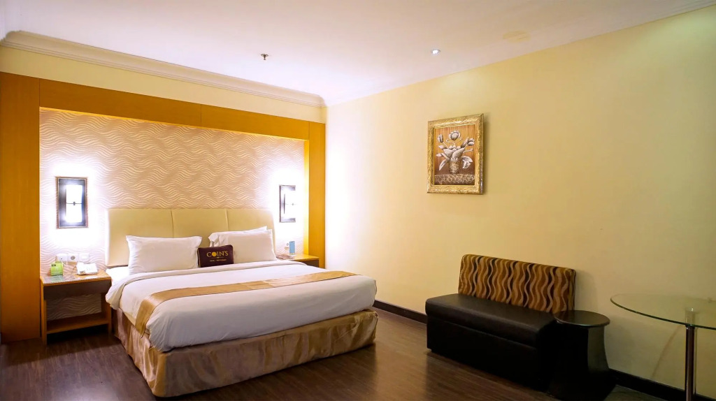RuangNyaman at Coins Hotel