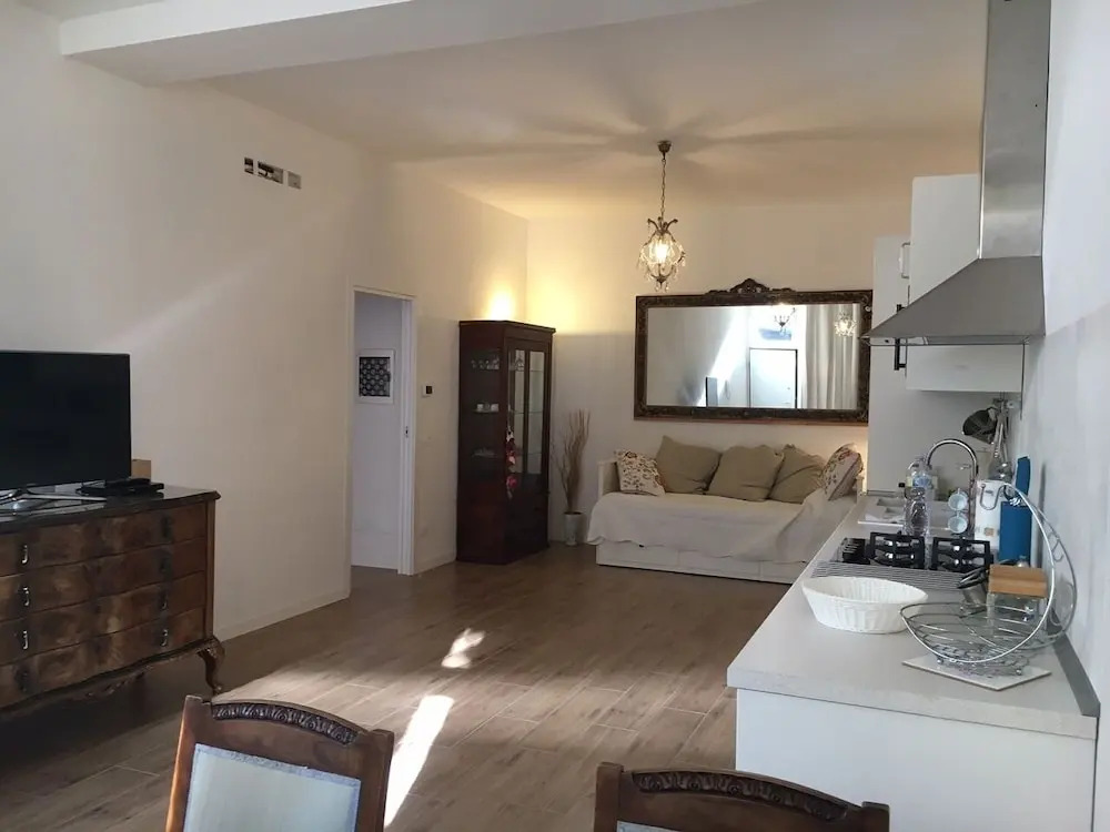 Elegant Flat 15 min From the Center of Milan