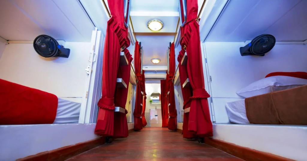 Haad Rin Beach Luxury Hostel