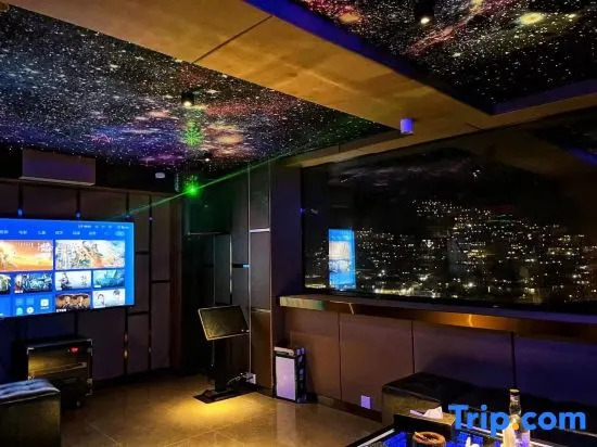 Yinxiang Xijiang Resort Hotel