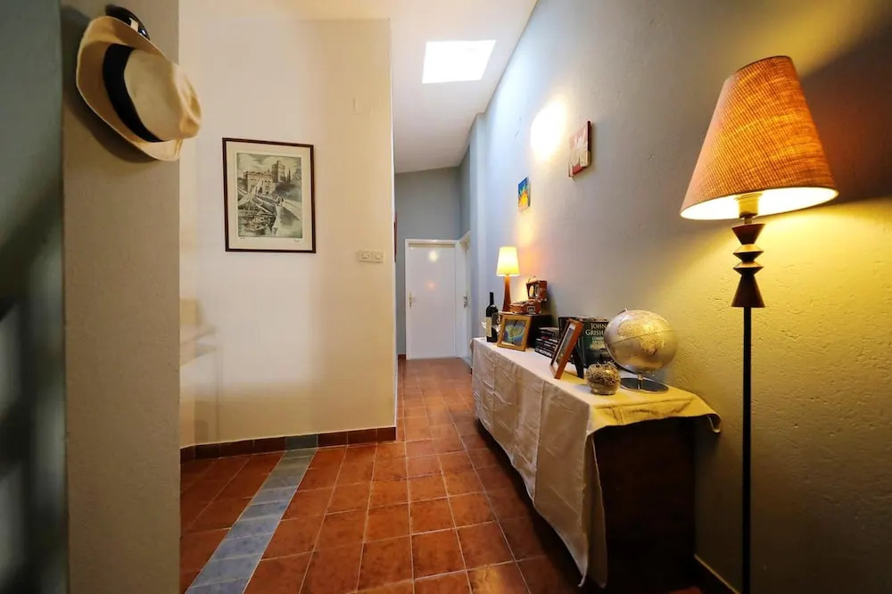 Apartment With 2 Bedrooms in Starigrad, With Wonderful sea View, Enclosed Garden and Wifi - 100 m From the Beach