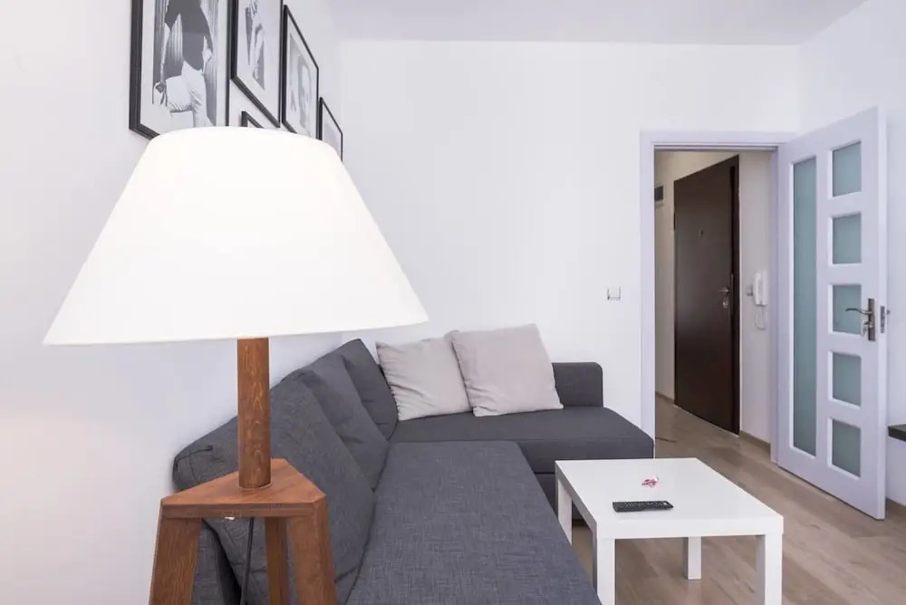 FM Deluxe 1-BDR Apartment - Cinecitta