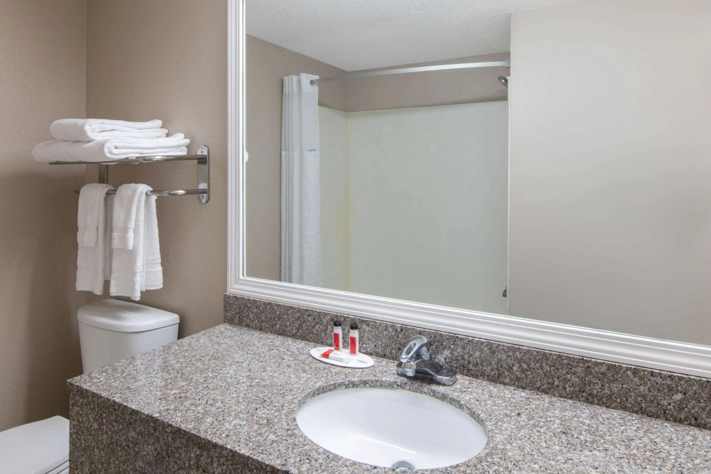 Baymont Inn and Suites Douglasville Atlanta