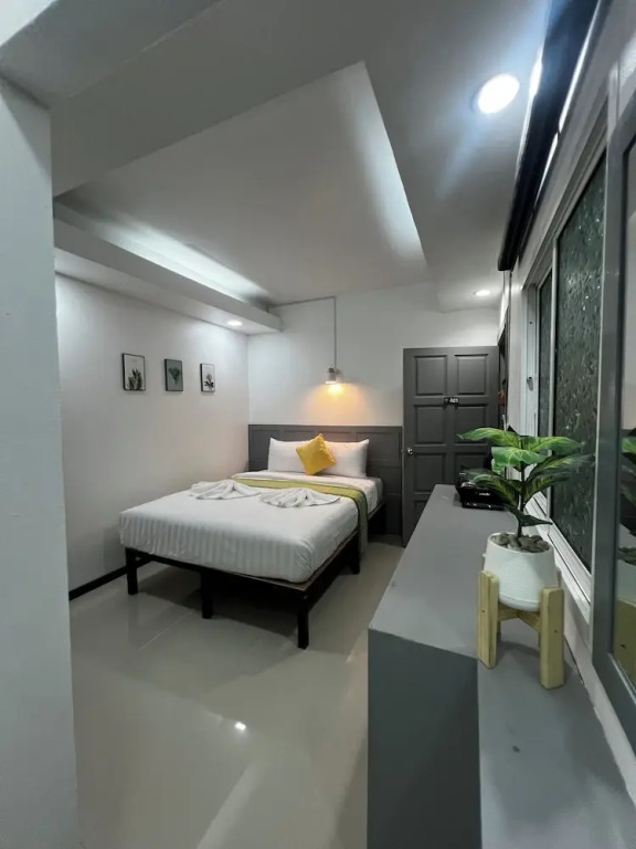 LimeTree Loft Guesthouse