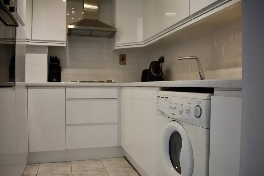 2 Bedroom Apartment With Balcony in Central Dublin