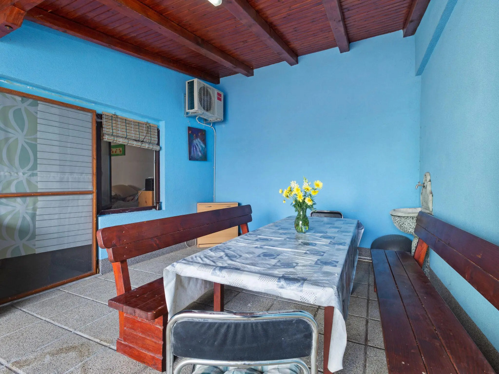 Lovely Apartment in Jadranovo near Town Center