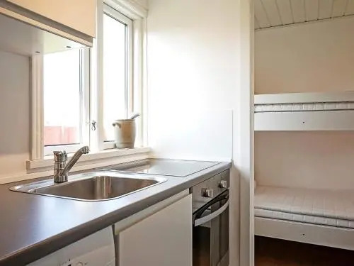 Two-Bedroom Holiday home in Svaneke 5