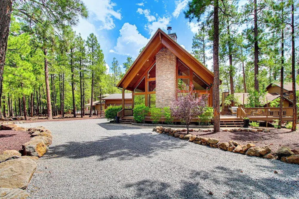 Wraparound Deck + Large Yard: Pinetop Home!