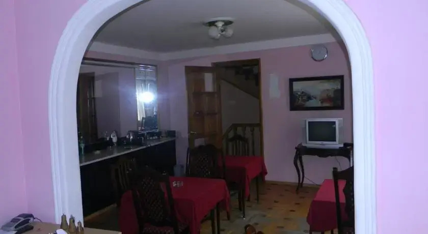 Guto Hotel