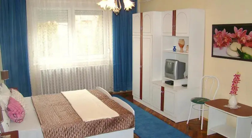 Holiday Apartmanház Gyula
