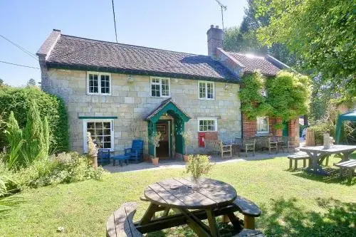 Riverbarn Fonthill Bishop