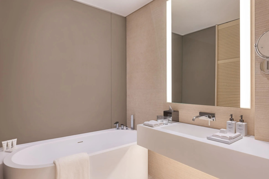Radisson Beach Resort Palm Jumeirah