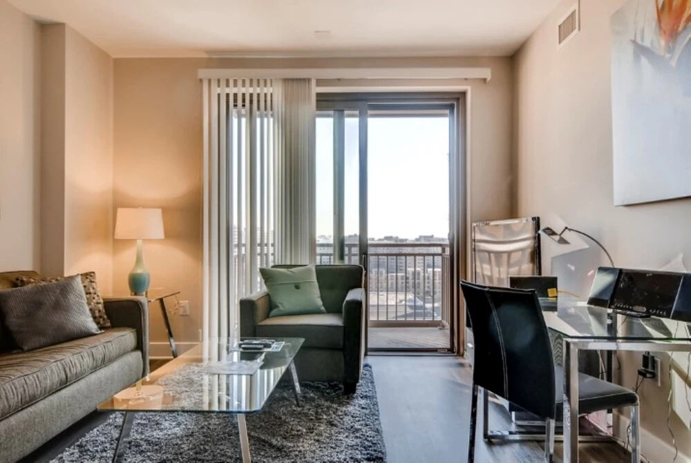 Bluebird Suites in Pentagon City