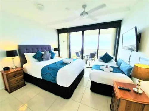 Cairns Ocean View Apartment