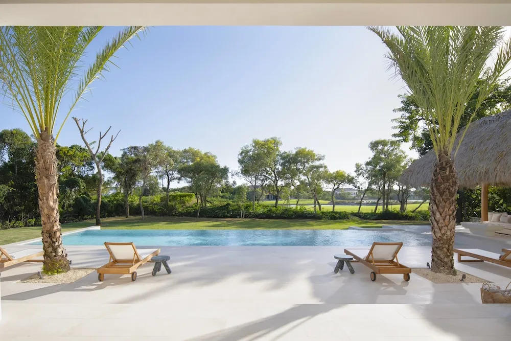 Villa Escondida by Lumina