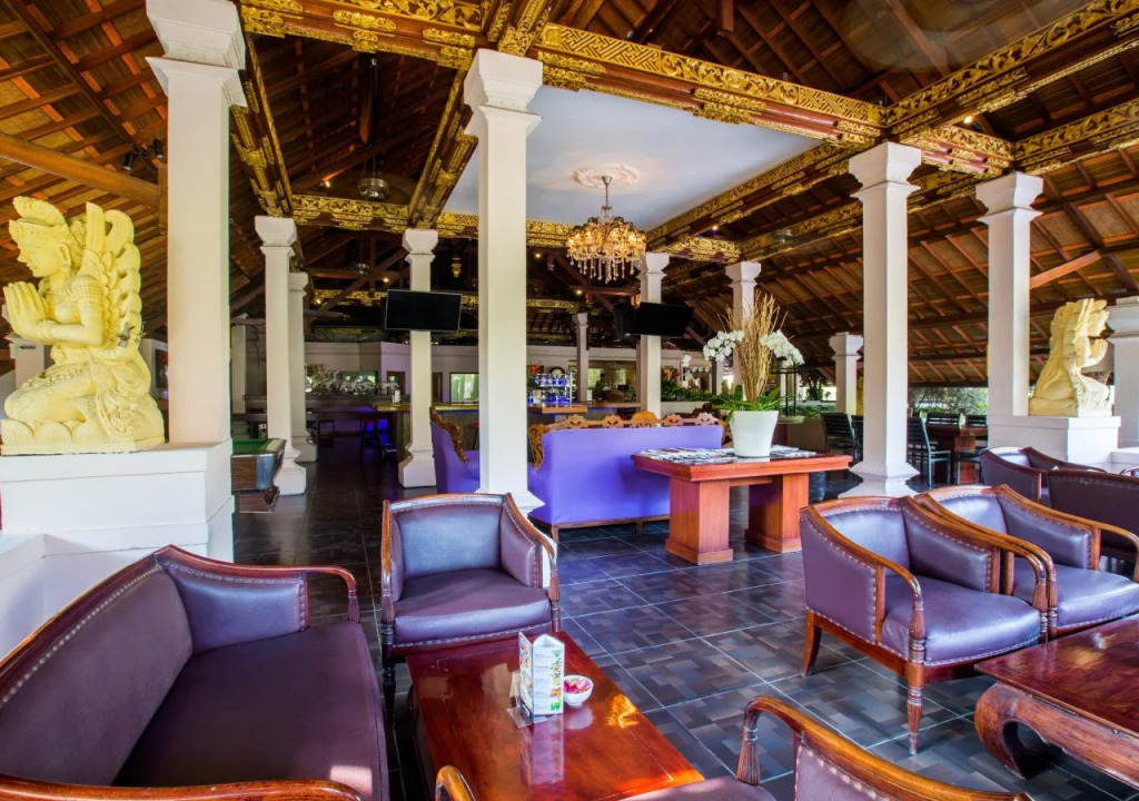Bounty Hotel