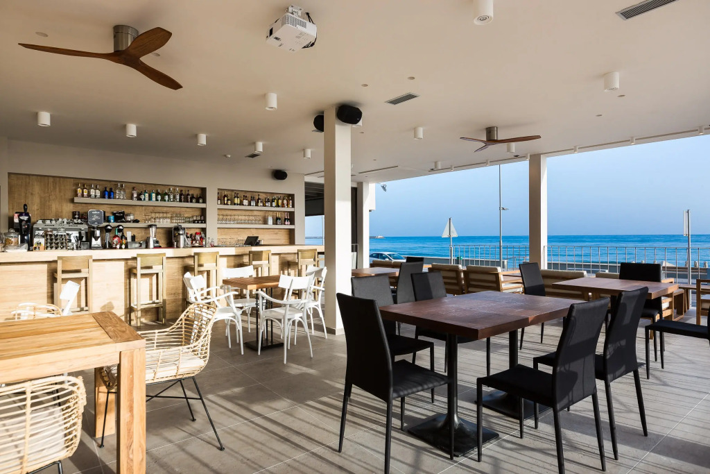 Ammos Suites