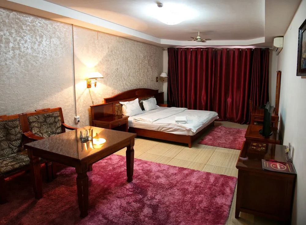 Qazybek Hotel