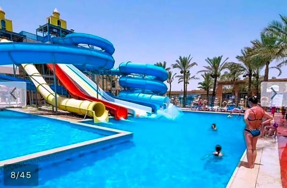View Aqua Apartments  suites