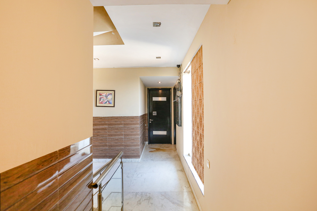 Capital O 605 Hotel Camria