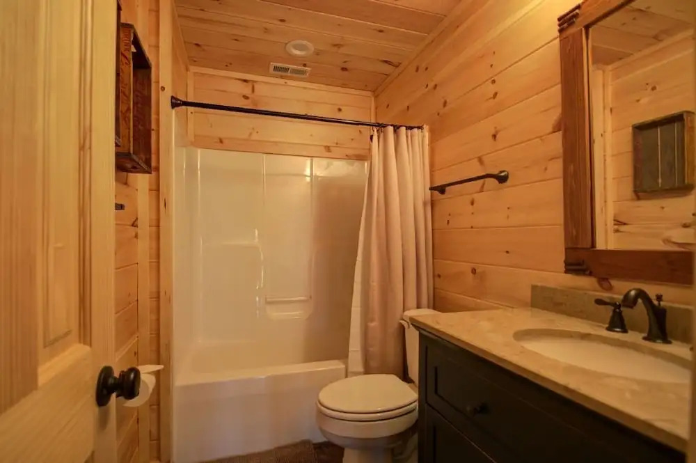 Imani's Cabin - 3 Br Cabin